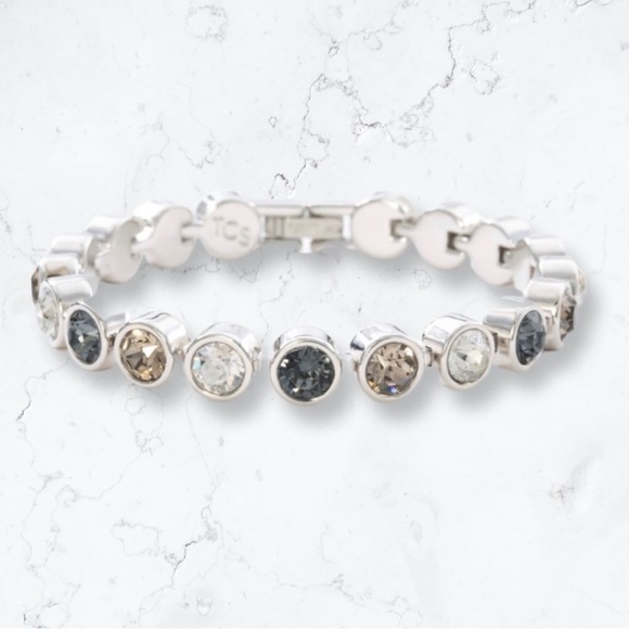 Swarovski Jewelry - SWAROVSKI Touchstone Crystal Nightfall Ice Bracelet BNIB